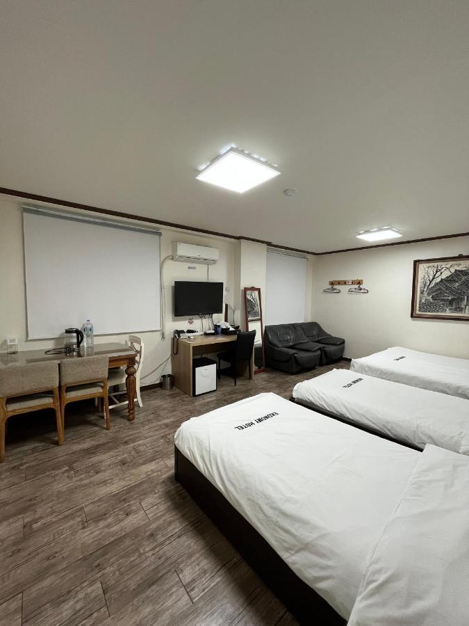 Ekonomy Hotel Mokpo Ngoại thất bức ảnh